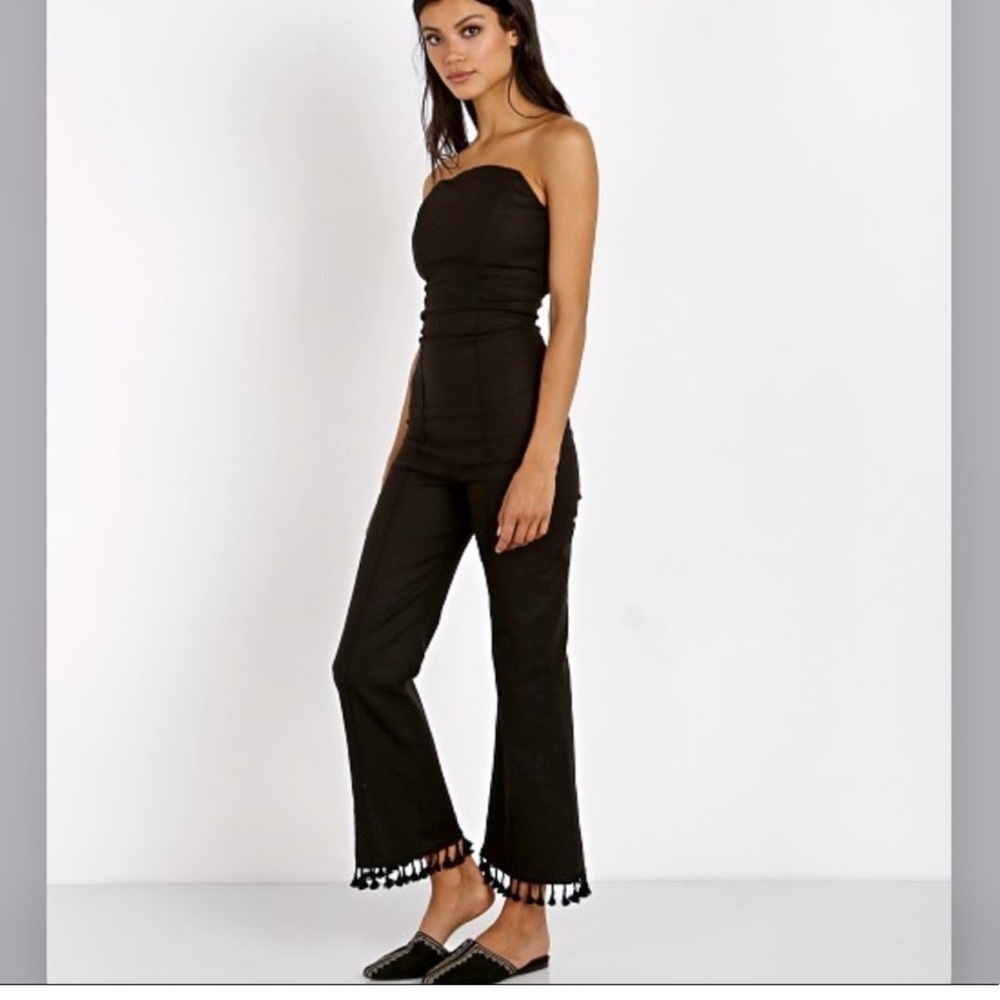 🖤‎ Stone Cold Fox Black Linen Tassel Hem Jumpsuit Size 1 – Boho Chic ✨